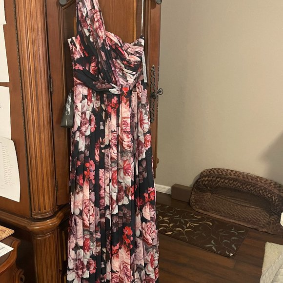Beautiful Kay Unger dress/ multi/ size 2